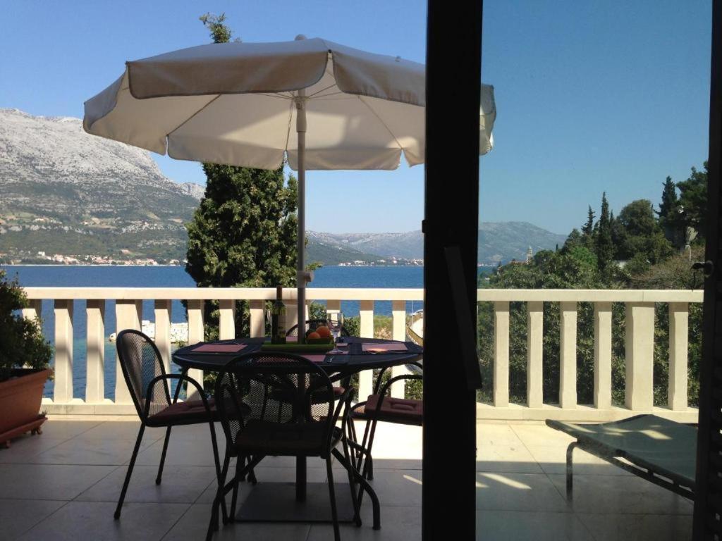 Villa Jade Apartments Front Row Sea View - Walk To Korcula Old Town Medvinjak Bagian luar foto