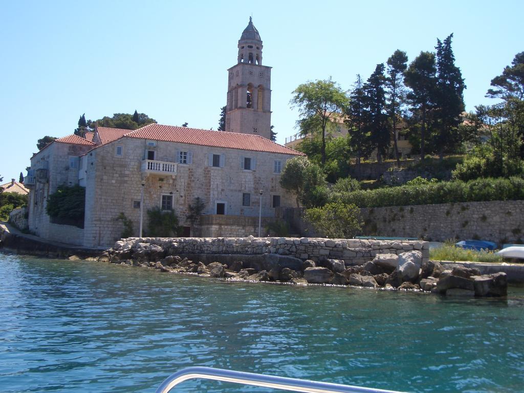 Villa Jade Apartments Front Row Sea View - Walk To Korcula Old Town Medvinjak Bagian luar foto